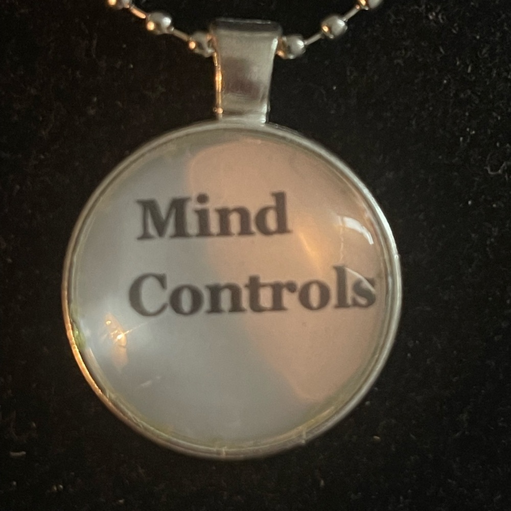 Necklace Charm Pendant - Picture 1 of 3
